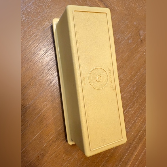 VTG 70s Tupperware Butter Dish Keeper - Harvest Gold Top 637-4 Almond Base 636-2 - Picture 7 of 8